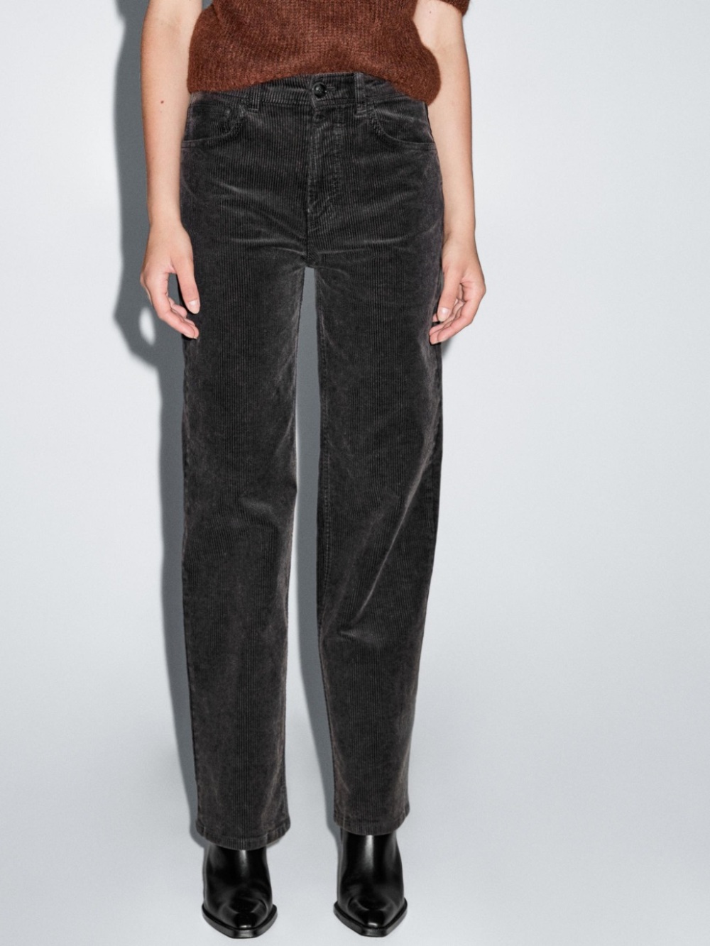 Massimo Dutti NWT Black Corduroy Straight Leg Pants Size 8 Ref 5047/547/800